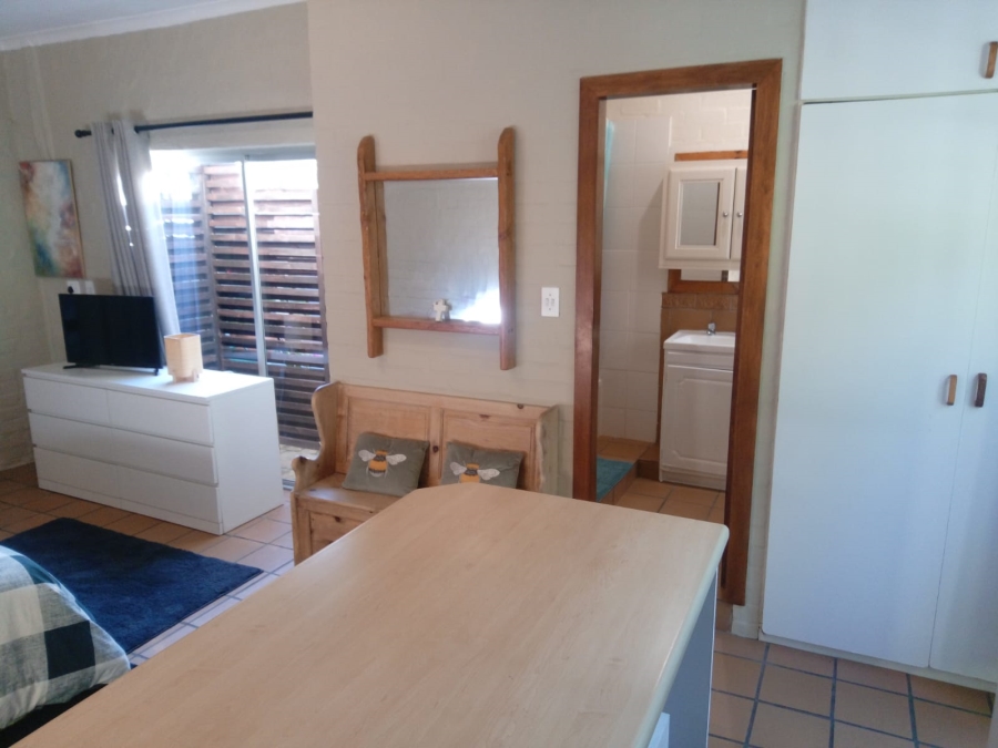 To Let 1 Bedroom Property for Rent in Plumstead Western Cape